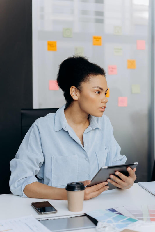 creative entrepreneur in meeting prioritising the teams tasks
